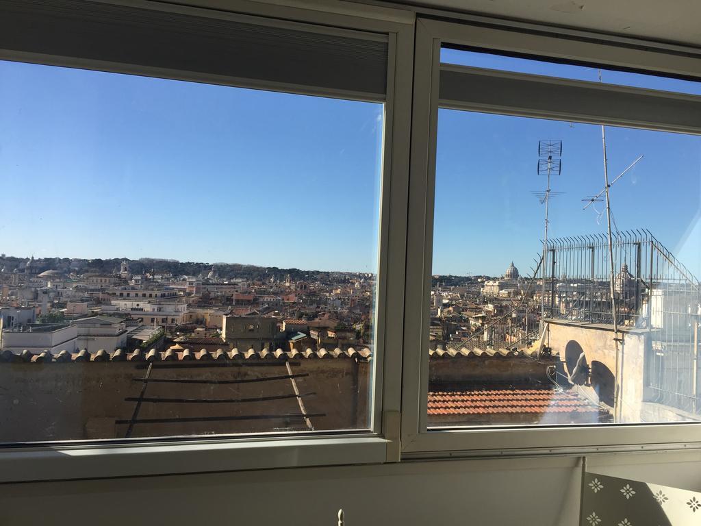 Apartment Prince's Piazza Di Spagna Rome